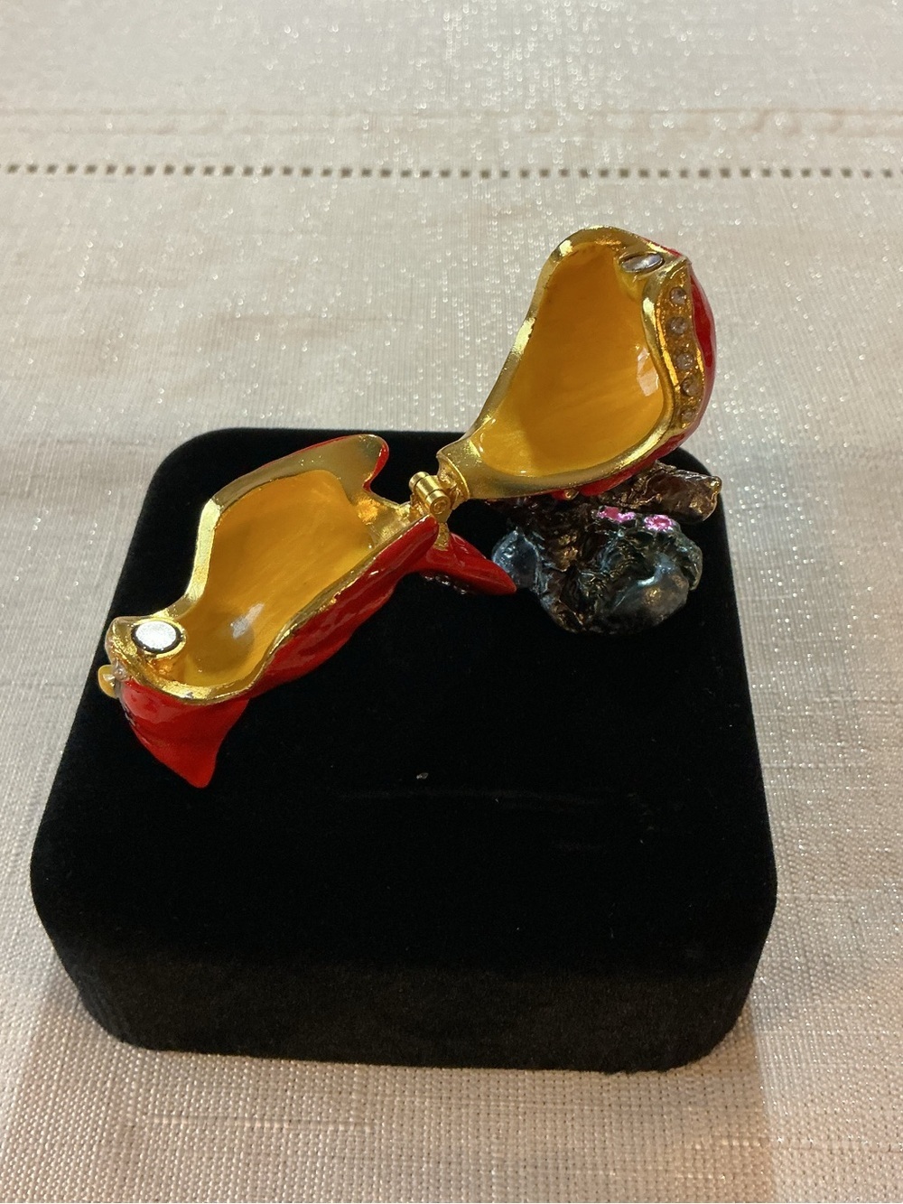 Red Cardinal Figural Enameled Gold Tone Hinged Trinket Box - Picture 7 of 7